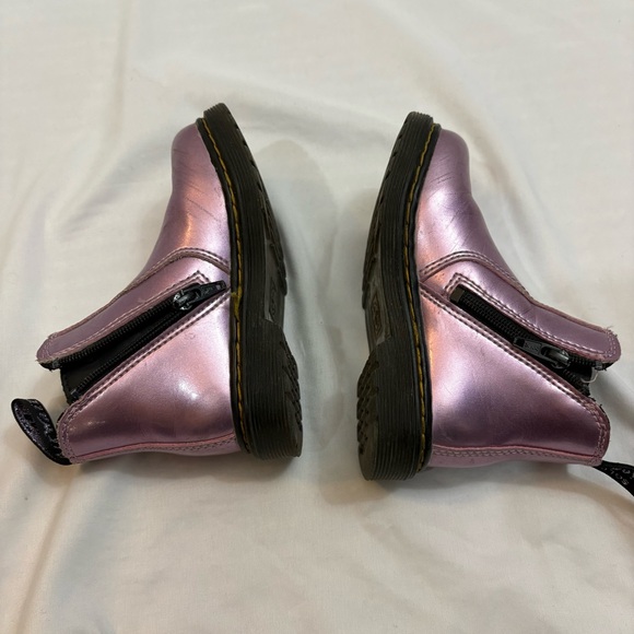 Dr Martens Junior 2976 Metallic Chelsea Boots in Pink Lavender Glitter Gussets - Picture 5 of 8